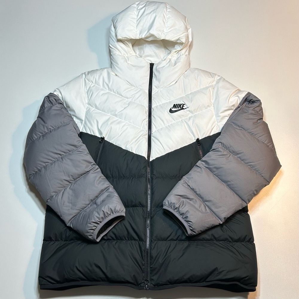 Nike Sportswear Down-Fill Windrunner Shield Puffer Jacket White Black